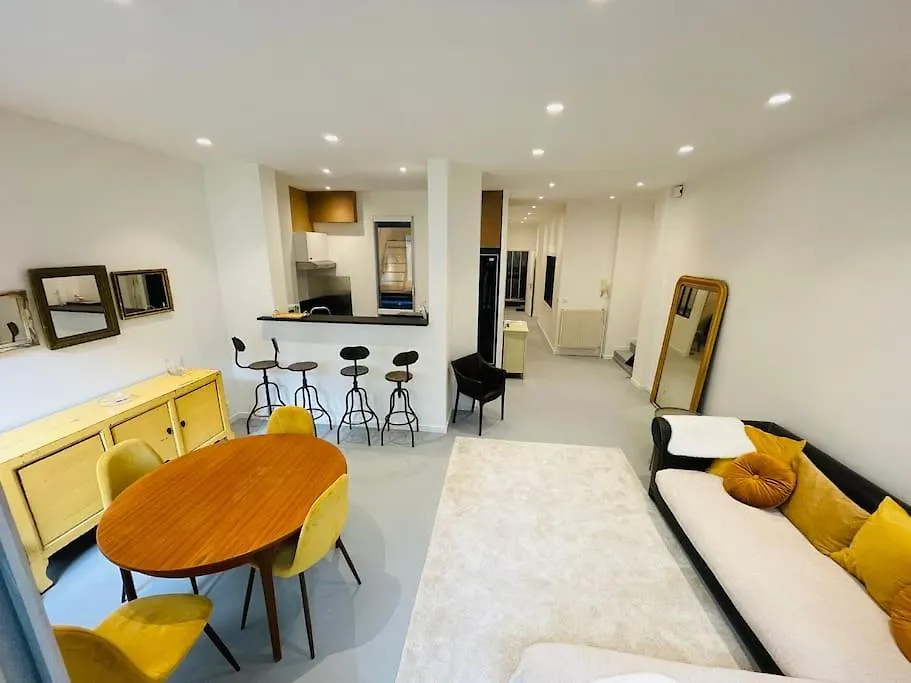6 Pieces / 5 / Calme / Rdc Apartament Paryż