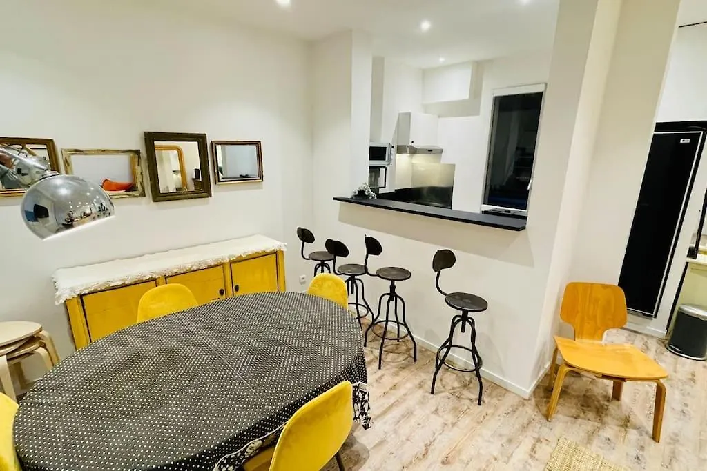 Apartament 6 Pieces / 5 / Calme / Rdc Paryż